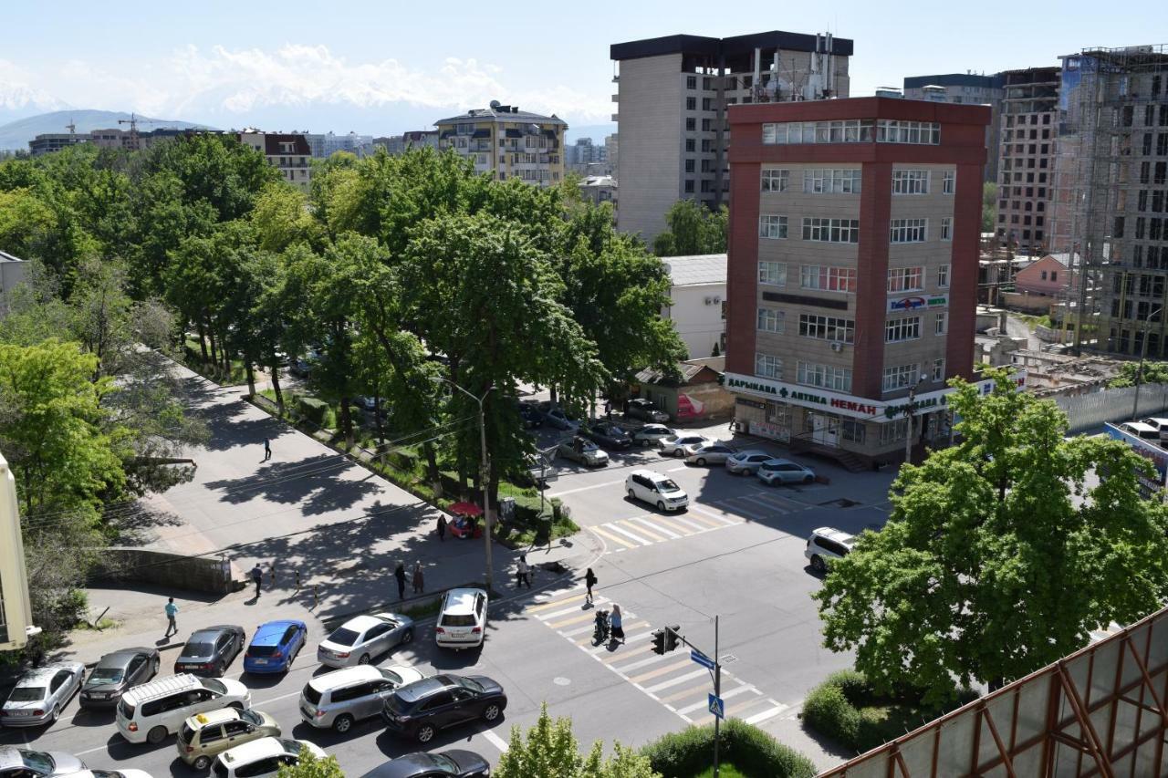 Studio Boutique Apartment Bișkek Exterior foto