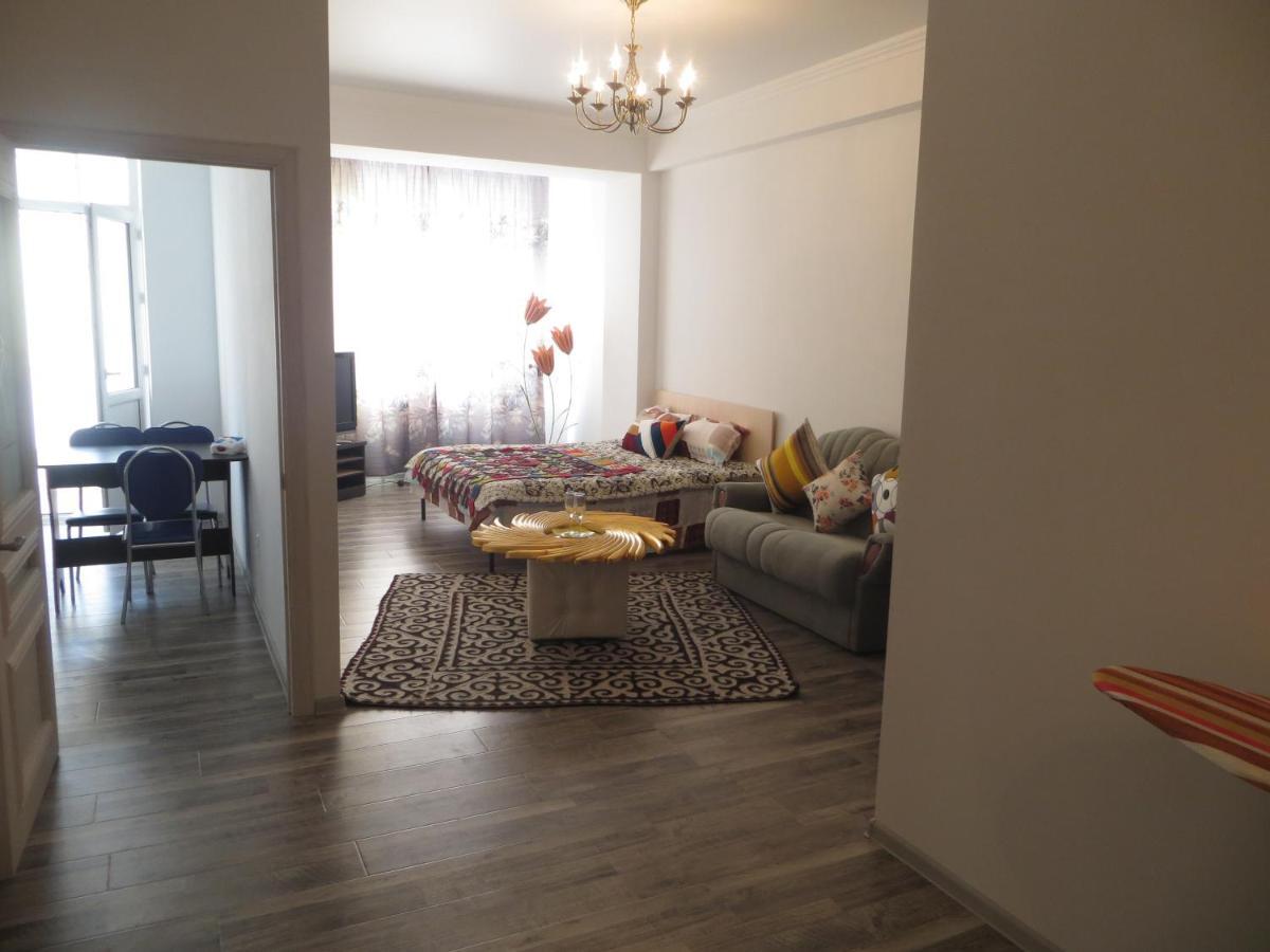 Studio Boutique Apartment Bișkek Exterior foto