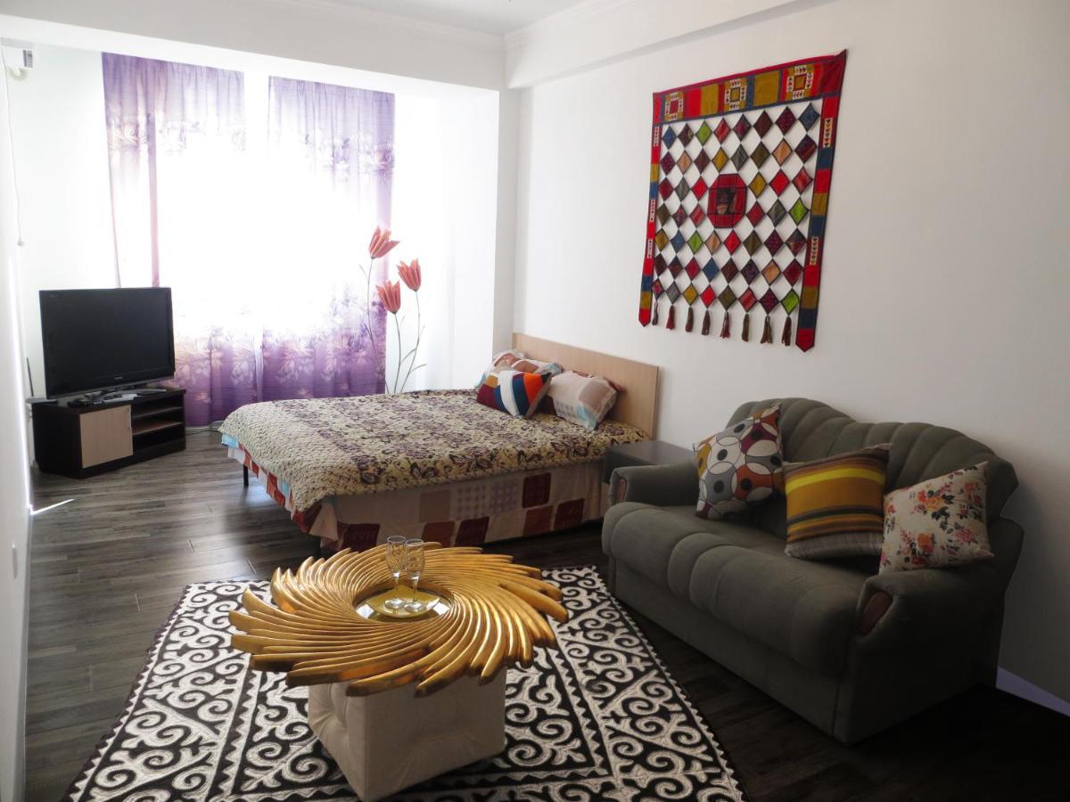 Studio Boutique Apartment Bișkek Exterior foto